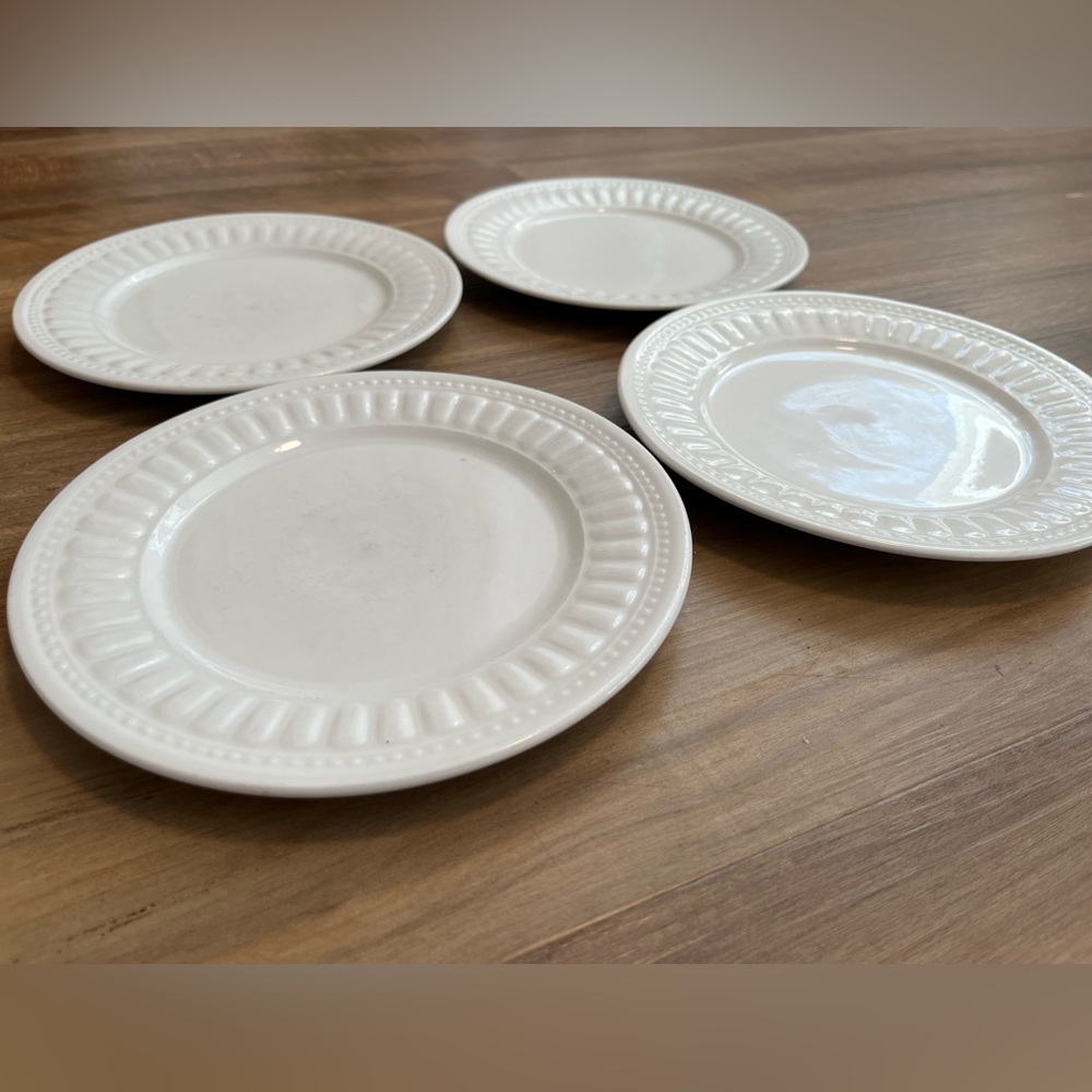 Oneida Delphine Gold Ariel Athena Salad Plates 7 3/4 White Stoneware Set of 4